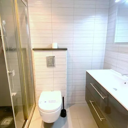 Rhode 2a Apartment *